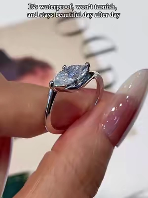 It's waterproof, won't tamish and stays beautiful day after day #moissanite #jewelry #ring #backtoschoolshopping #affordablefashion 