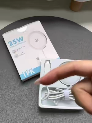 🔋⚡️Carga rápida de 25W + Tecnología Qi2.2.#wirelesscharger #magsafe #fyp#FastCharging #tiktokshopsummersale
