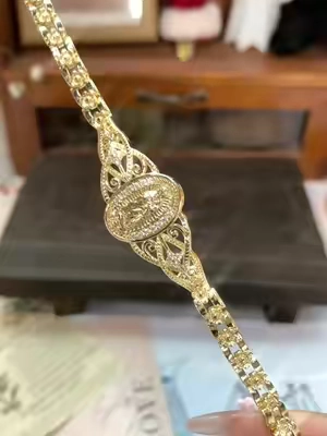 Pulsera de la Virgen de Guadalupe bañada en oro de 14 quilates ✨elegante, delicada y perfecta para uso diario regalo💗 #AccesoriosElegantes #VirgenDeGuadalupe #RegaloEspecial #pulsera #TikTokshopbacktoschool