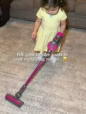 She takes her little cleaning job so seriously! 🥹👏🏻 #toysfortoddlers #toddlersoftiktok #toddlermom #toddlervacuum #toys 