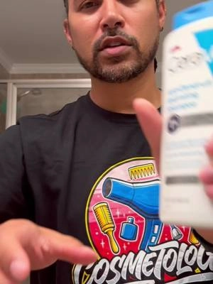 I love that it’s not hella drying like a lot of other dandruff shampoos 