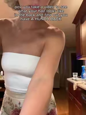 Fix your posture INSTANTLY. 🤩 #badposture #hunchback #shocked #TikTokshopbacktoschool #wu-ai 