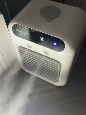 Gracias a este mini aire acondicionado ya no paso más calor en verano#minicoolers #miniaircooler #coolingfan #minicoolingfan #summervibes