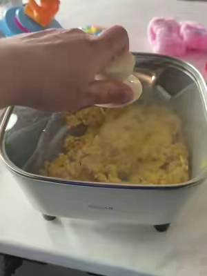 The little electric pot skillet I didn’t know I needed 🙌 perfect for quick meals at home AND even better for camping 🏕️🍳 easy, compact and no full kitchen required. #KitchenMustHaves #CampingMustHaves #EasyMeals #TikTokShopFinds #KitchenFinds