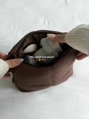 you can use it for your tech or anything you want 🤩 it’s so puffy and cute #accessories #techbag #organizer #pouch #travelbag 