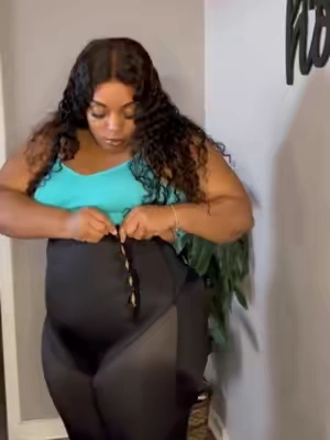The smooth-under-everything shapewear✨ Lightweight fabric that feels soft against your skin. Snatches the waist while naturally lifting your butt. A must-have for your everyday wardrobe! #ShapellxNewArrivals2026 #TikTokshopbacktoschool #shapellxshapewear