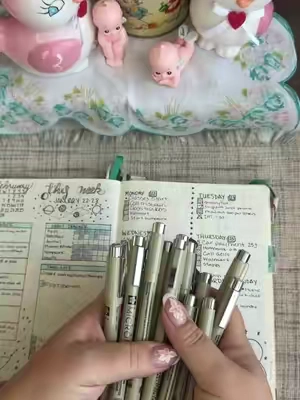 These are the pens are gonna get#TikTokShopCreatorPicks #TikTokshopbacktoschool #BackToSchool #BulletJournal #journaling 