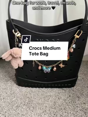 The Crocs Medium Tote Bag is the perfect everyday tote for carrying your essentials without feeling bulky. It’s roomy, versatile, and cute enough for errands, work, travel, shopping, school, and everyday use. 👜✨ @Crocs #CrocsToteBag #Crocs #MediumToteBag #EverydayBag #TikTokshopbacktoschool 