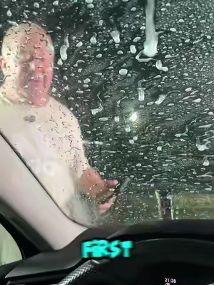 The oil film on the glass can easily lead to dangerous driving during heavy rainstorms and at night #car #carcleaning #cardetailing #Windshield #oilremoval 