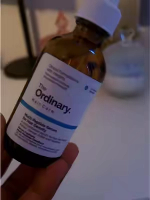 Visibly improves hair density, thickness, and helps to repair edges  #hairserum #theordinary #theordinaryskincare #multipeptideserum #haircareroutine 