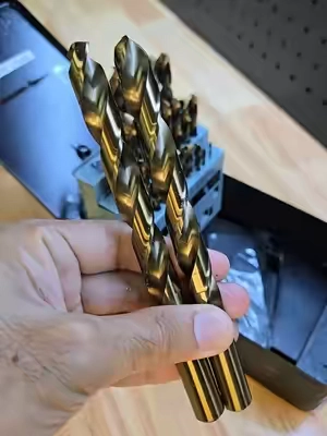 Quit throwing money at worn-out tools with the VEVOR 29-piece M35 cobalt drill set engineered for rapid metal drilling and demanding shop projects. Tap the shop link below to secure yours with fast shipping through TikTok Shop. ​#drillbits #toolreview #brocas #metalwork #hardwaretools 