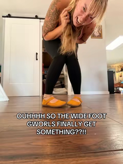 It’s time to lock in my queens #maryjaneshoes #widefeet 