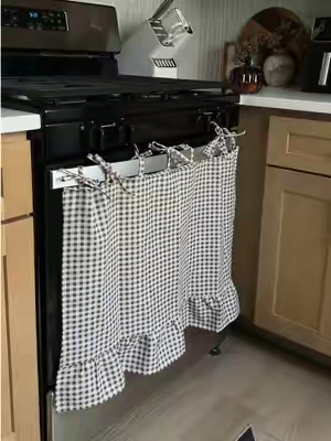 tell me this isn’t the cutest kitchen detail 🥹 #farmhousekitchen #farmhousedecor #cottagekitchen #stovecurtain #kitchenfinds 