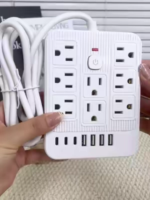 Esto resolvió mi problema de carga #powerstrip #surgeprotector #summerwins #dealsforyoudays #TikTokShopOfertasparaTiDías