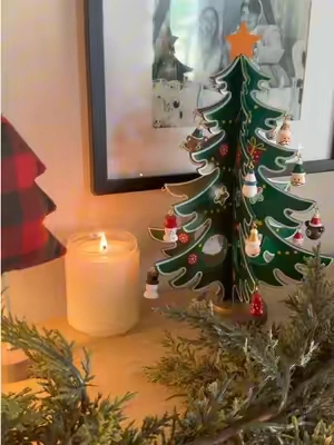 Advent calendars that aren’t just a bunch of sugar first thing in the morning >> ✨🎄❤️ How sweet is this wooden Christmas tree they can decorate leading up to Christmas!  