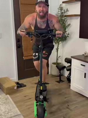 The GT06 e-scooter is a straight up wheelie machine! It's available in 3 different colors and 2 battery options, but each one goes the same speed. #escooter #ebike #emoto #dirtbike #motorbike 