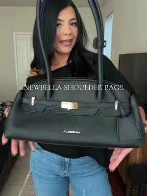 Newbella always has my favorite purses! This is a little baguette bag with a long strap! I think this will be perfect for styling with oversized sweaters as the strap is longer than most shoulder bags! Newbella Purses. Fall Shoulder Bag. Purses for Fall. #newbella #newbellabags #shoulderbag #purse #purses 