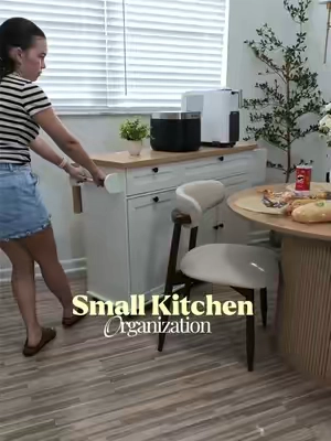 Todo esta Escondido aqui. #TikTokshopbacktoschool #tiktokshopcreatorpicks #kitchenisland #KitchenHacks 