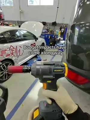 This company @SOARFLY US makes some solid impacts for the price. Even if you just get it for the house it’s well worth it.  #soarfly #impactwrench #tooltok #mechaniclife #shoplife 