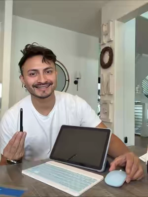 Para el regreso a clases esta table está perfecta influye la funda , teclado , mouse y lápiz 