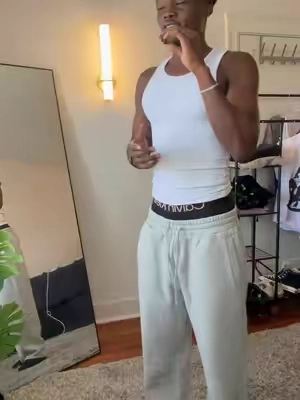 #sweats #chillfit #outfitinspo 