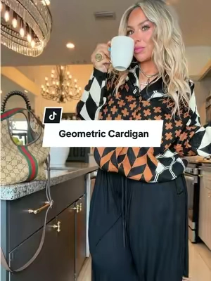 I won’t be wearing it open btw🤎 cinched is the way to go IMO @TanmingFashion #cardigan #cardiganoutfit #fallfashion #sohochic 