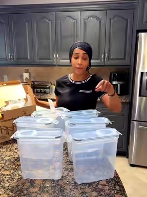 ✨ Pantry organization made easy! These airtight containers keep cereal, pasta, snacks & more fresh and perfectly organized. 😍 #PantryOrganization #KitchenFinds #HomeOrganization #tiktokshop 