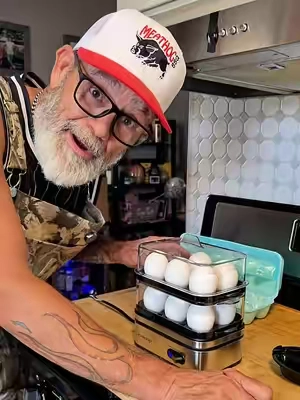 this was my first try and these hard boiled eggs turned out great, #kitchengadgets #eggs #TikTokshopbacktoschool #backtoschool #tiktokshopcreatorpicks 