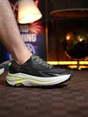 "Los shoes @NORTIV 8 Que me apoyan para las largas jornadas de trabajo, salir a caminar o simplemente usarlo en mi día día. Lo que me gusta es la punto ancha que tiene que apoyan que mis dedos no estén apretados.  #nortiv8shoes #shoes #caminar #trabajo #TikTokshopbacktoschool  "