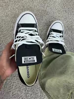 👆🏽Grab a pair before they sell out👆🏽 #recentpickups #musthaves #converse #trending #viraltiktok 