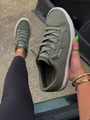 @QVC, Inc #skechers #skechersshoes #sneakers #TikTokshopbacktoschool #qvcloyaltyprogram 
