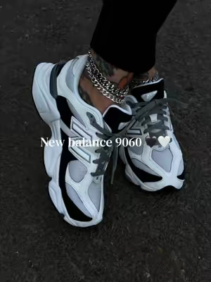 @Evans Sneakers #newbalance #athleticshoes #walkingshoes #comfyshoes #newbalance9060 