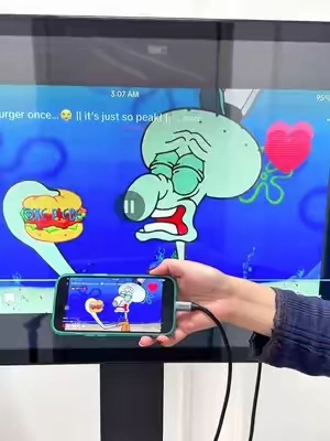 ¿Cómo es que no había descubierto este increíble producto antes? ¡Mi televisor lleva tanto tiempo sin usarse, por fin puedo aprovecharlo! #adaptador #USBCHub #DockingStation #viralvideo #TikTokshopbacktoschool 