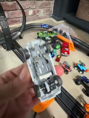 Pista de carros clásica súper recuerdo cuando era niño estas eran muy virales! A mi hijo le encantó 🙏 #juguete #carros #pistas