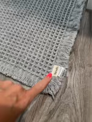This is the way we should be showering with kitsch’s new Gray Quick-Dry Bath Mat. #TikTokshopbacktoschool #homeessentials #bathmat #elevatedhome 