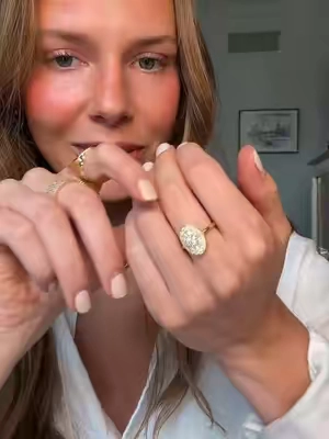 this ring is STUNNING oh my. 
