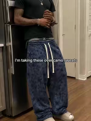 argue with somebody else #sweatpants #baggypants #bluepants #streetwear #fitcheck 