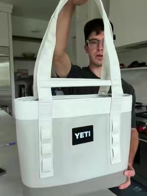 Yeti Camino Zip Tote Bag #yeti #totebag #beachbag #yeticaminocarryall #yeticamino 