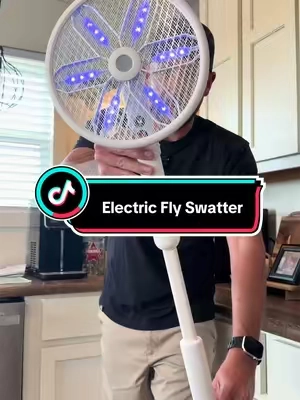 This is my favorite way to kill flies inside 😅 #bugzapper #flytrap #flyswatter #tiktokshopcreatorpicks #TikTokshopbacktoschool 