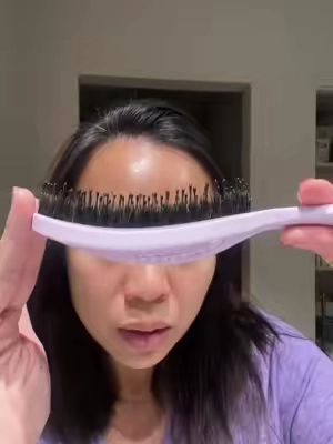 The volume was not in the room with us during the taping of this video but I swear it works 🤣. The source: trust me bro. #koreanhairbrush #hairtok #hairbrush #detangler #detanglerbrush 