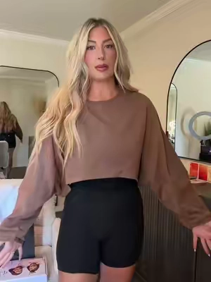 Need every color ! #fallbasics #falloutfits #croptop 