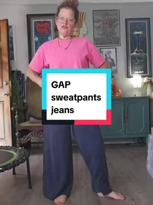 holy heck these sweatpants, jeans...whatever you want to call them are so comfortable  #sweatpants #sweatpantsoutfit #apronbellystyle #apronbelly #sweatpantjeans @Gap 