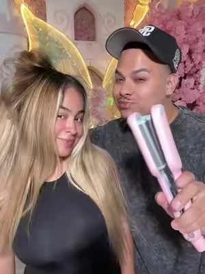 Giving wifey Beyoncé hair! This is how I crimp her hair it’s amazing @TYMO BEAUTY US  #beyonce #hairtutorial #beauty #hair #couple 