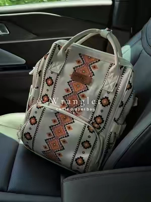 Such a cute backpack! 🤎 @Vaqueras Outfitters #purse #backpack #backpacks #diaperbag 