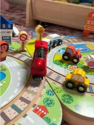 Fold out train table that doubles as storage?!? Yes please!!🚂🌳💛 