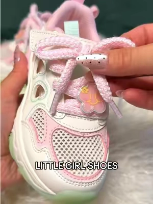 If you have a little girl who loves pink and bows, these shoes are perfect!! The quality is amazing! #pinkshoes #girlshoes #kidsshoes #toddlershoes #sneakers 