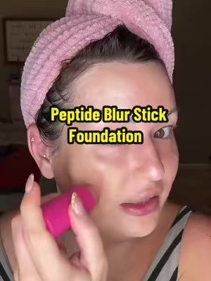 There really is something so special about this peptide blur stick foundation. I’m not even a fan of a stick foundation usually, but this one is GOOD!! It’s not heavy or cakey, it doesn’t dry my skin out, and it plays so well with every single other product I use!! Also the brush that comes with it is AHHH-MAZING! 🙌🏻 @Doll 10 Beauty #stickfoundation #peptideblurstickfoundation #maturemakeup #doll10beauty  #ttsacl 