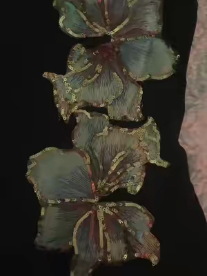 i’ve been wanting this shirt forevaaa #flower #inspo #whimsical #gold #pretty 