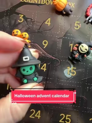 Halloween advent calendar countdown box! Get 31 mini Halloween figurines! #HalloweenAdventCalendar #HalloweenCountdown #HalloweenDecor #Halloween 