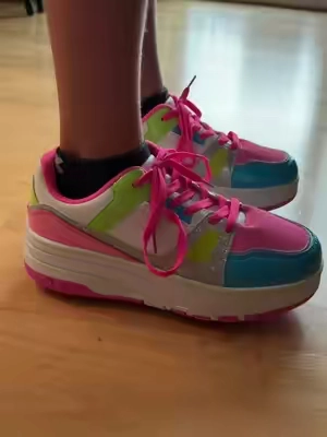 Fresh kicks rolling around. #rollerskate #rollerskates #shoeswithwheels #kidsskates #kidsrollerskates 